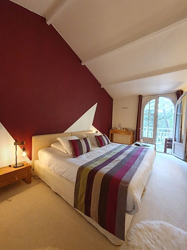 HÔTEL LES PRATEAUX & RESTAURANT