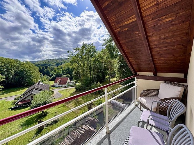 Balcon et vue sur forêt
