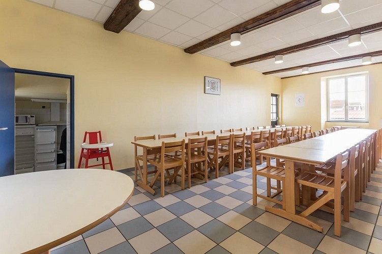 262307-9_H70G000674_5cac8370da774_10