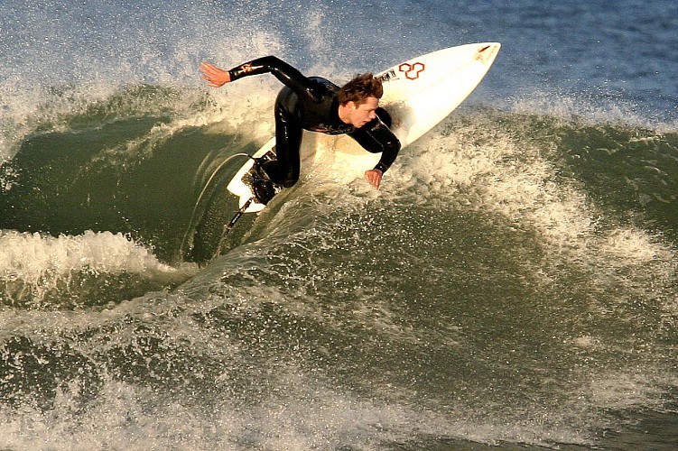 COURS DE SURF - BRETEAM SURF CLUB