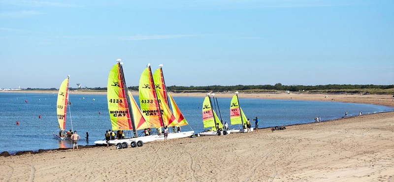 LOCATION CLUB NAUTIQUE BRETIGNOLLAIS