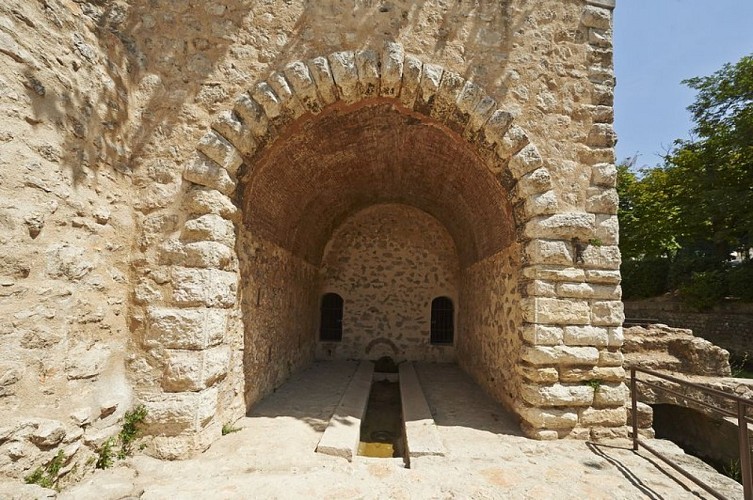 Lavoir alimenté par l'Huveaune