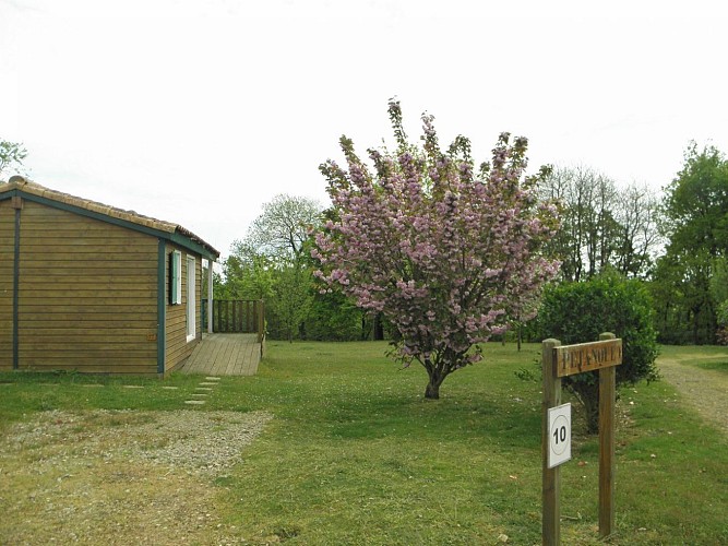 LA RÉSIDENCE DU LAC