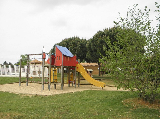 LA RÉSIDENCE DU LAC