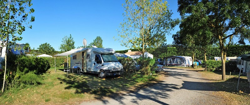 CAMPING LES ROUCHES
