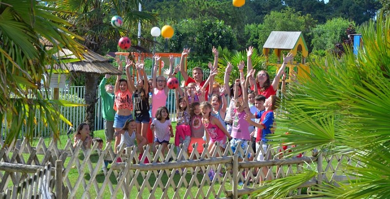 Camping Les Places Dorées