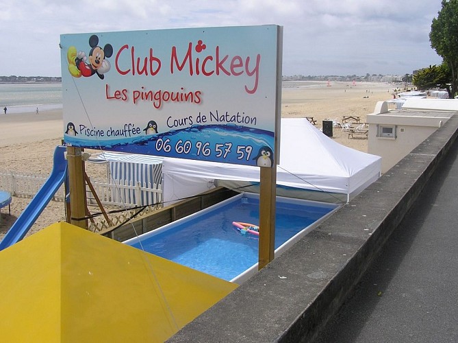Club de plage Les Pingouins - Club du Journal de Mickey