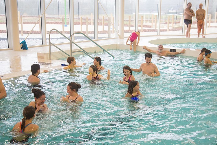 CENTRE AQUATIQUE LA VAGUE A MAYENNE