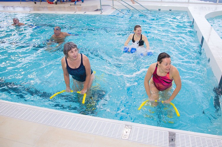 CENTRE AQUATIQUE LA VAGUE A MAYENNE