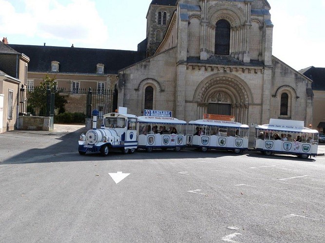 PETIT TRAIN TOURISTIQUE - LE CASTROGONTÉRIEN