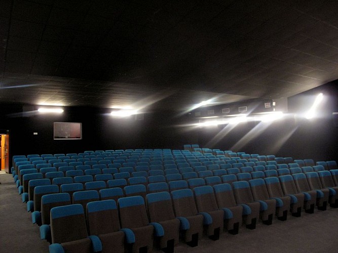 CINEMA LE PALACE