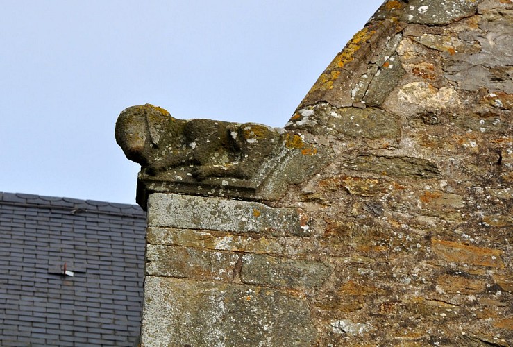 Église Saint-Pierre de Parné-sur-Roc