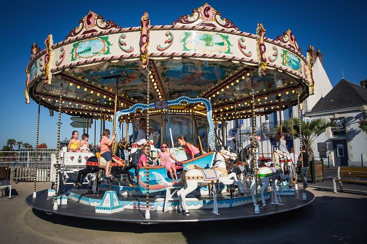 Le Carrousel Retro et Gourmand