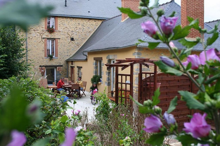 LE MOULIN DU CHÂTEAU, JUSQU'À 6 PERS