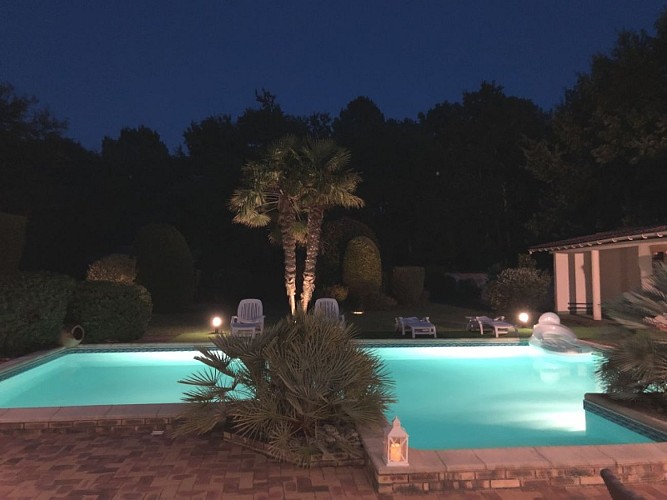 Simsen piscine nuit redi