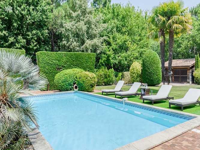 villa Alexandra exterieur coté transat