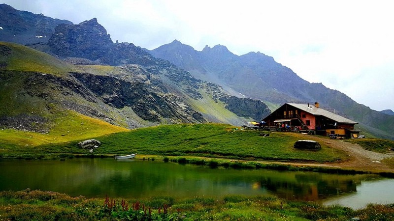 Refuge de la Blanche