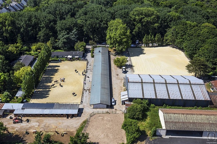 Centre équestre Manège des Platanes