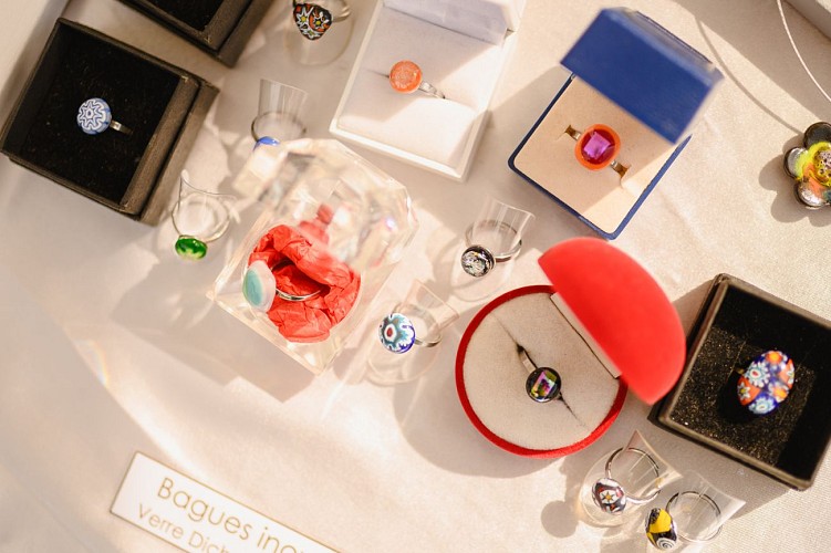 JULIE AND CO CRÉATIONS