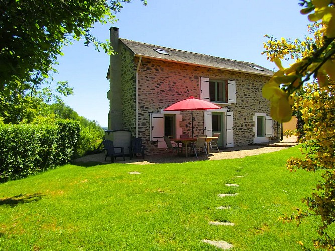 Gîte La Petite Maison - Dournazac