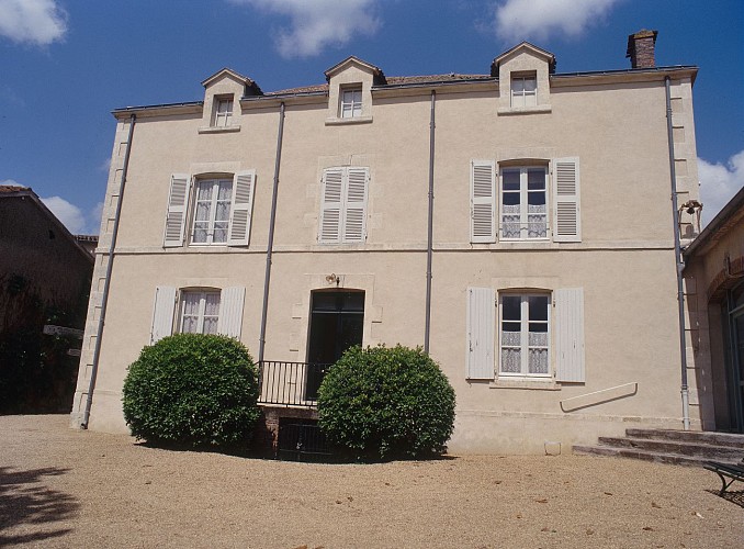 Musée National Clemenceau-De Lattre : La maison natale de Jean De Lattre, Maréchal de France