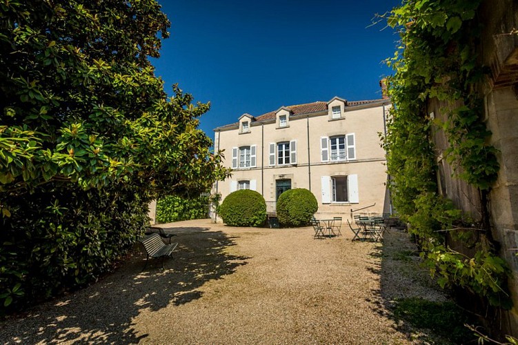 Musée National Clemenceau-De Lattre : La maison natale de Jean De Lattre, Maréchal de France