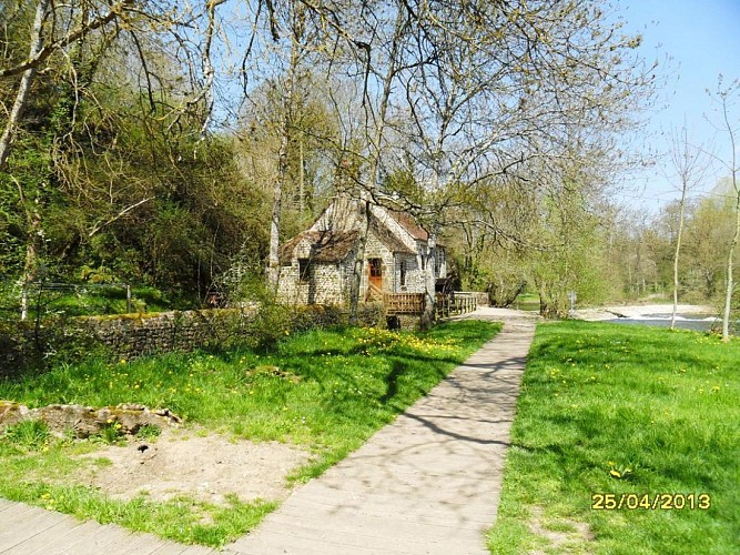 LE MOULIN AU DOMAINE DE TROTTÉ