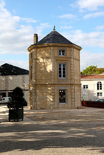 FONTENAY-LE-COMTE