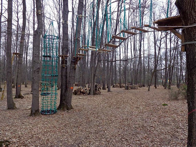 PARC SAUMUR FOREST AVENTURES