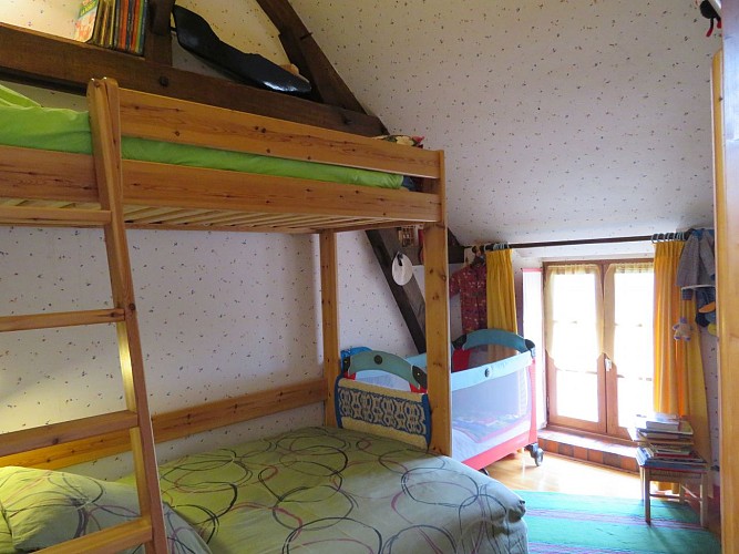 CHAMBRES MEUBLEES "ÉCRIN DE VERDURE"