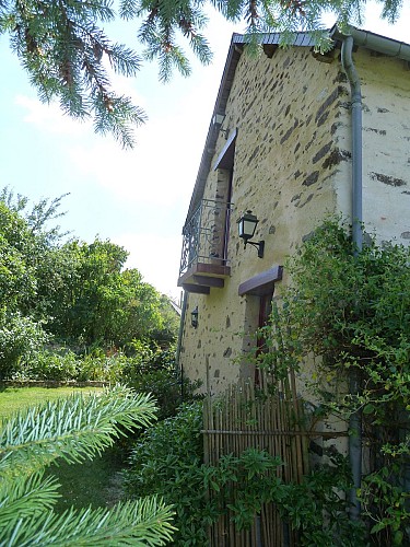 CHAMBRES MEUBLEES "ÉCRIN DE VERDURE"