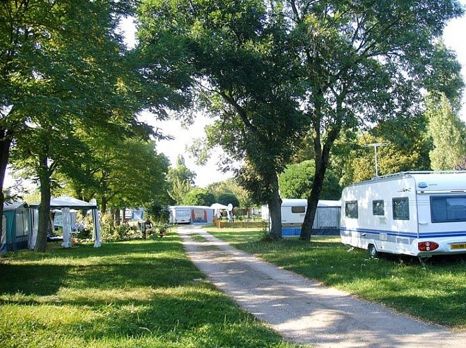 Camping municipal Le Passe Temps de Bayon