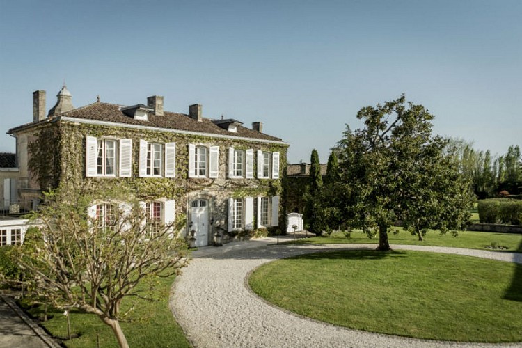 Vue-depuis-porche-Gunther-Vicente-800-X-600