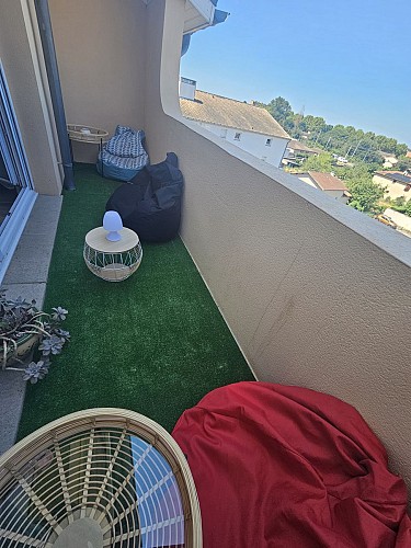 MEUBLÉ ESTRELO MURET