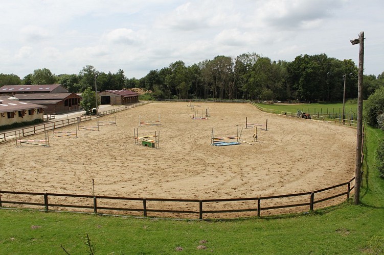 CENTRE EQUESTRE ECURIE DES LUMIERES