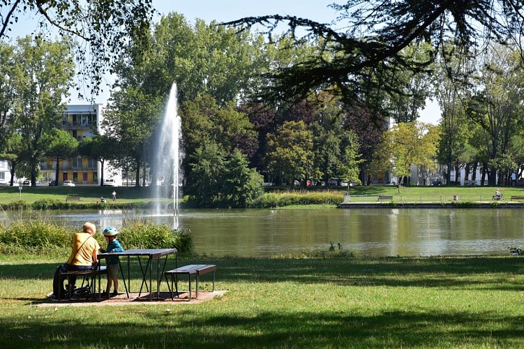 AIRES DE PIQUE-NIQUE DU PARC PAYSAGER
