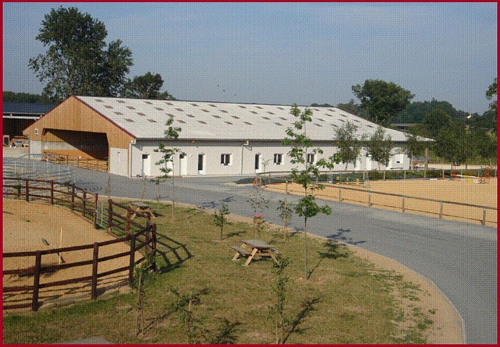 CENTRE EQUESTRE DE BÉRÉ