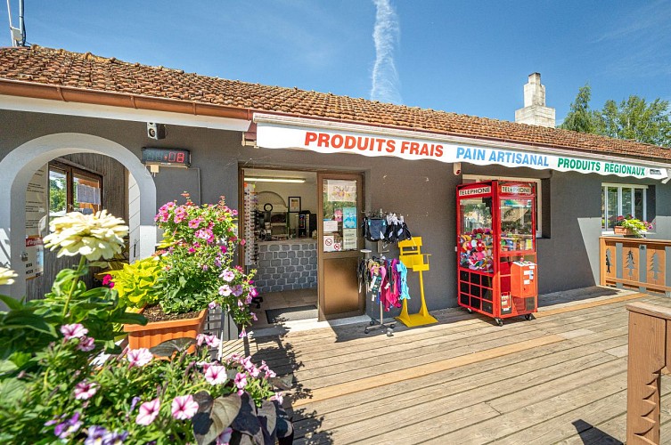 Camping le Domaine des Bans - Yelloh Village