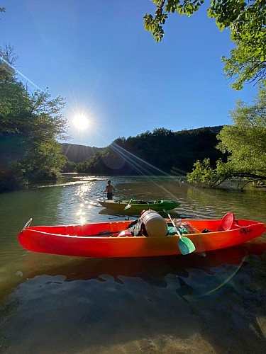 Canoë-kayak dans les gorges de l'Ain depuis Thoirette