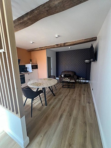 argentonnay-gite-le-bijou-piece-de-vivre