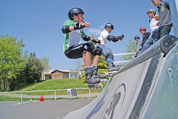 SKATE PARK