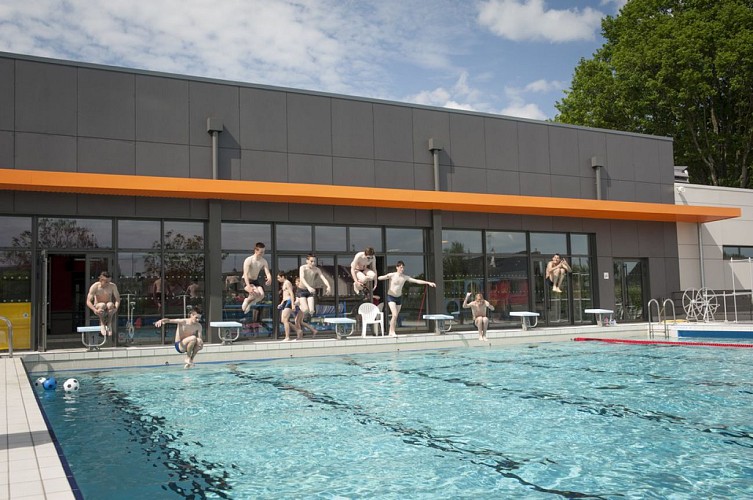 PISCINE LES BASSINS DE LA CHESNAIE