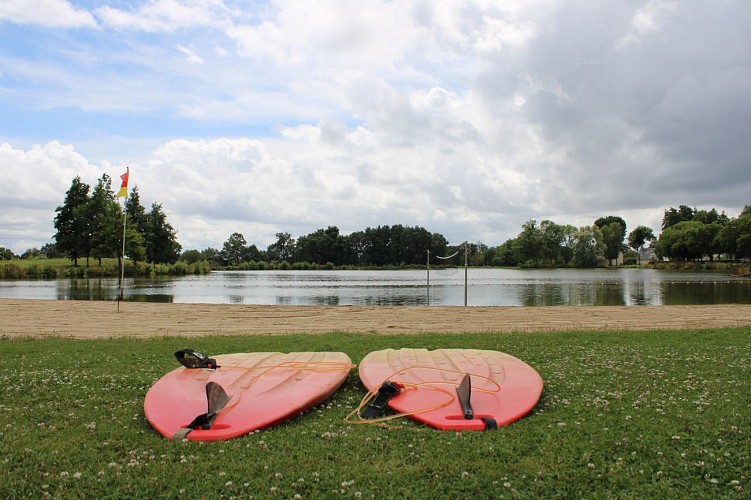 Plage et base de loisirs de Combrée