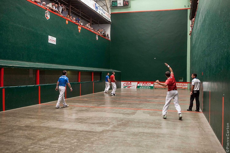 Pelote main nue-trinquet-St Jean Pied de Port-BD (2)