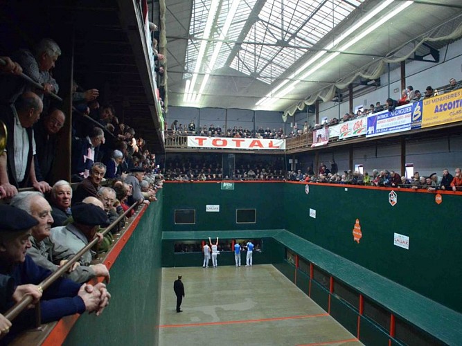 Pelote-trinquet Garazi©Argian