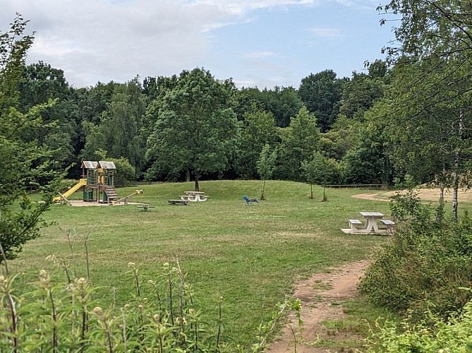 Aire de pique-nique Parc de la Barbotine au Fuilet