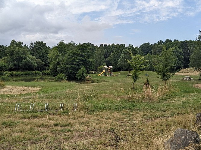 Aire de pique-nique Parc de la Barbotine au Fuilet