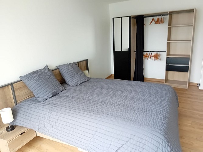 MEUBLE POUR 6 PERSONNES