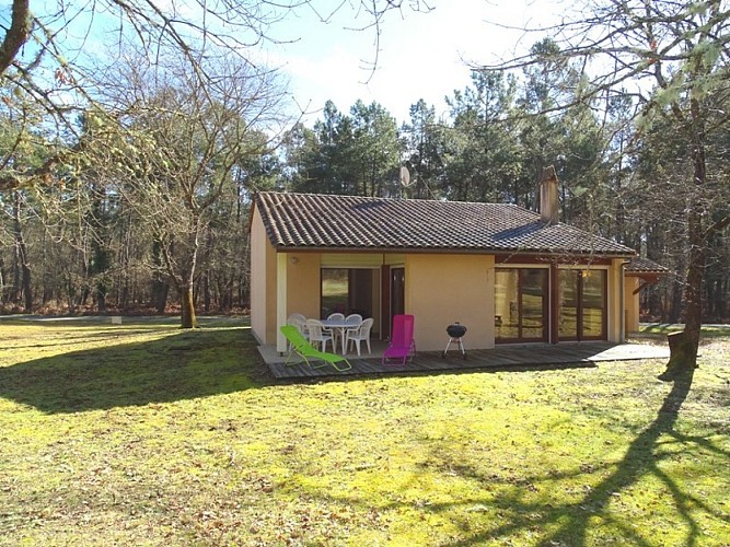 HLOAQU047FS001V0_grande1