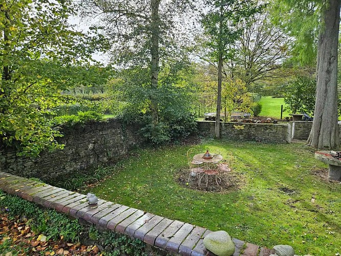 c2d16680-727f-47b2-9db1-3dc8350b7d23